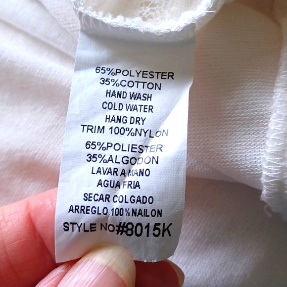 Mur Mur🕊Soft White Long Sleeve Top. Back Split Lace Back Scoop Neck WM - Picture 8 of 11